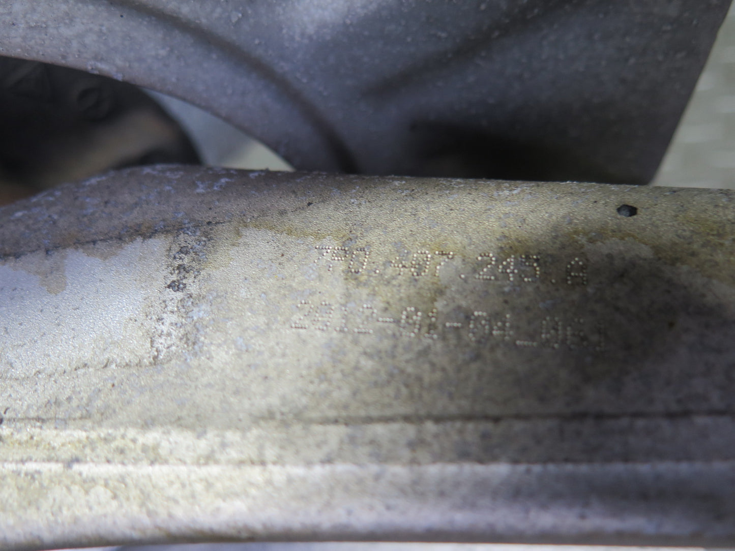 2011-2018 Porsche Cayenne 958 AWD Front Left Spindle Knuckle Wheel Hub Bearing