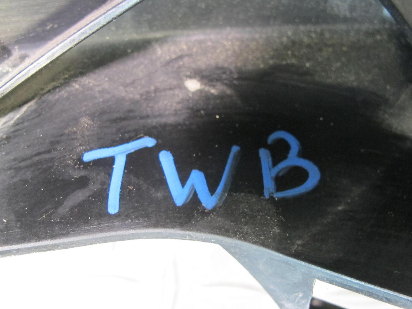 07-10 BMW E92 E93 335i Set of 4 Front Headlight Mount Bracket Support OEM