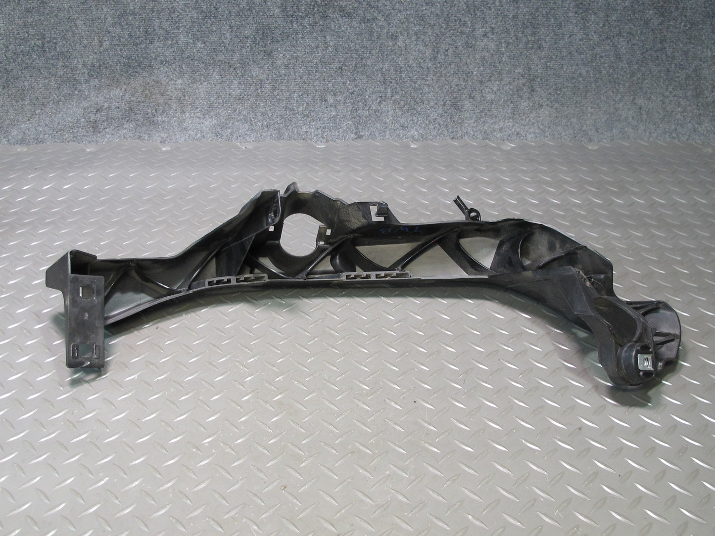 07-10 BMW E92 E93 335i Set of 4 Front Headlight Mount Bracket Support OEM