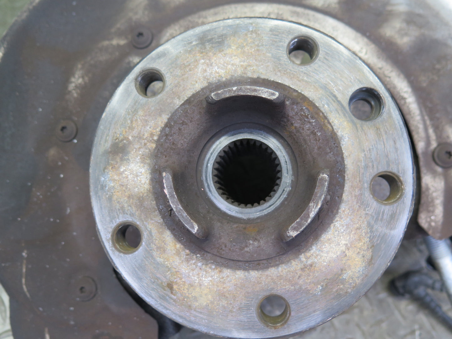 2011-2018 Porsche Cayenne 958 AWD Front Right Spindle Knuckle Wheel Hub Bearing