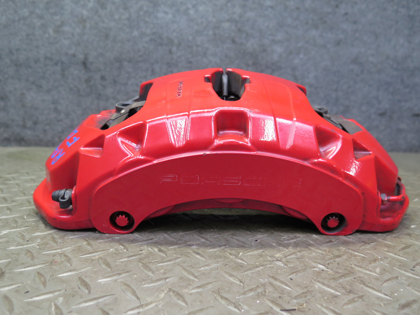 2011-2018 Porsche Cayenne 958 4.8L AWD 19" Front Brembo Brake Caliper Set 67K