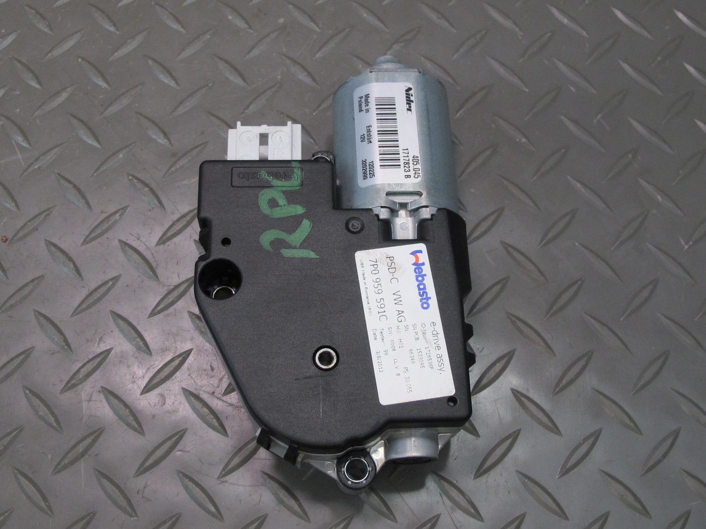 2011-2018 Porsche Cayenne 958 Rear Panoramic Sunroof Drive Motor
