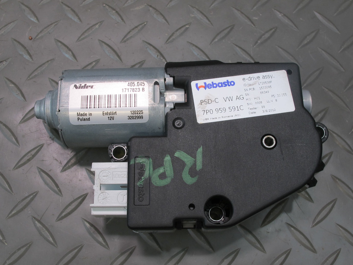2011-2018 Porsche Cayenne 958 Rear Panoramic Sunroof Drive Motor