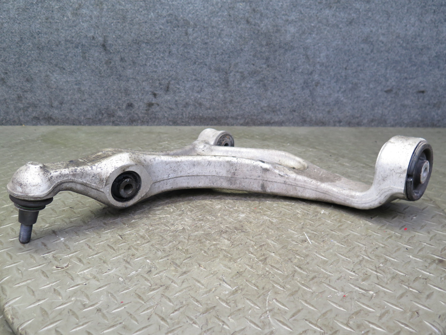 2011-2014 Porsche Cayenne 958 AWD Front Left Side Upper & Lower Control Arm Set