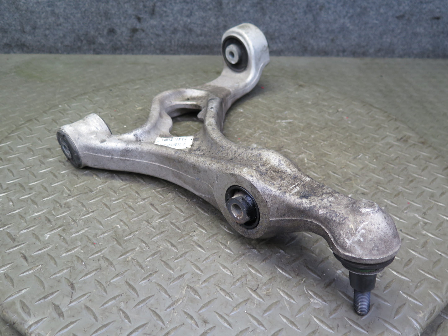2011-2014 Porsche Cayenne 958 AWD Front Left Side Upper & Lower Control Arm Set