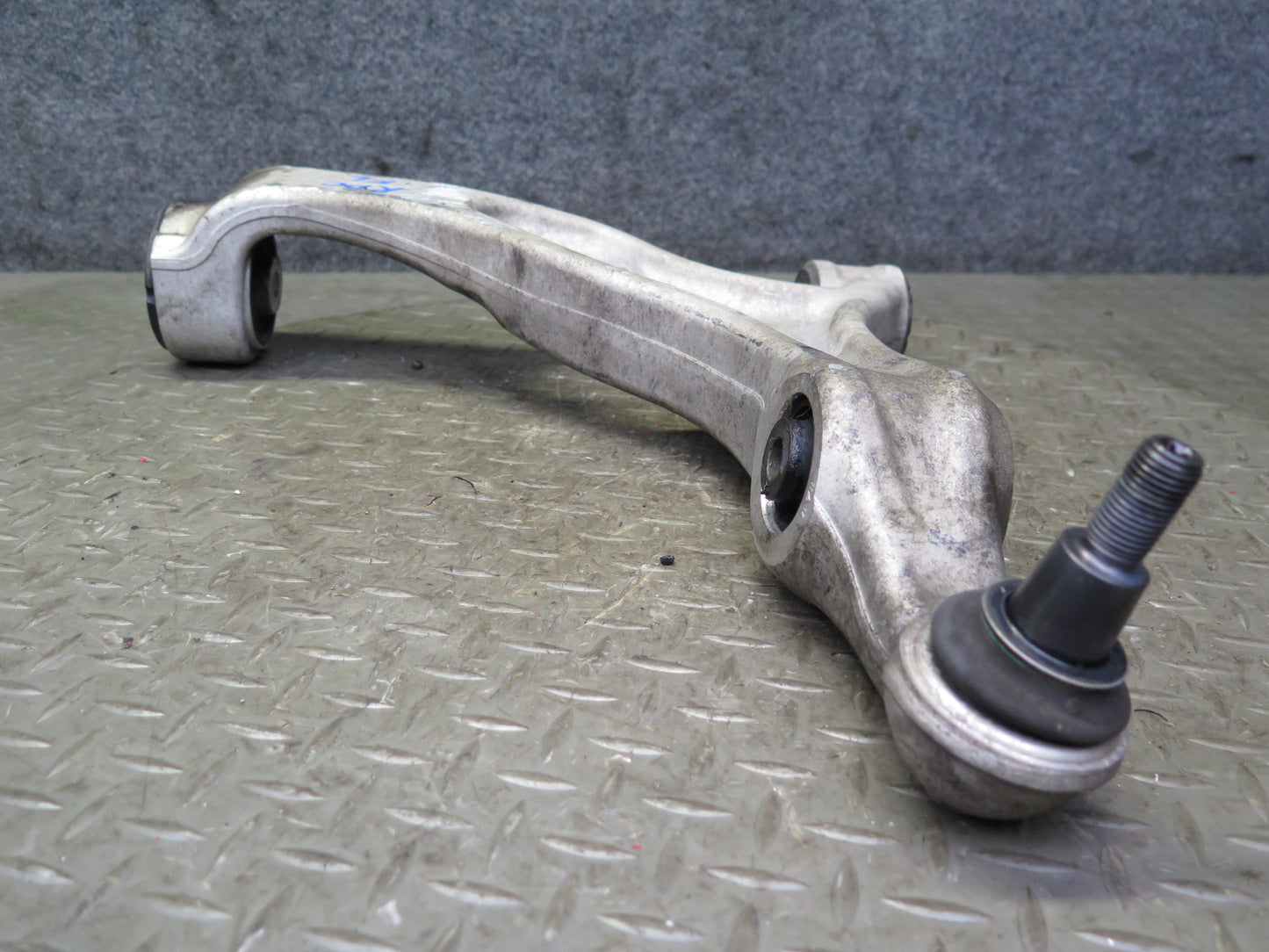 2011-2014 Porsche Cayenne 958 AWD Front Left Side Upper & Lower Control Arm Set