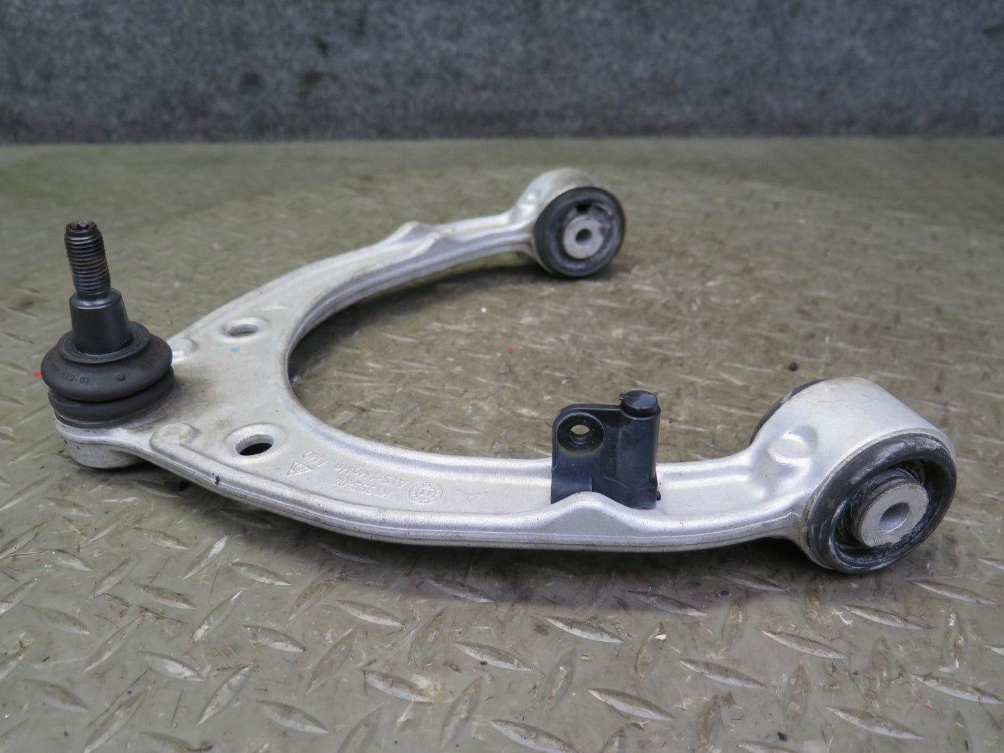 2011-2014 Porsche Cayenne 958 AWD Front Left Side Upper & Lower Control Arm Set