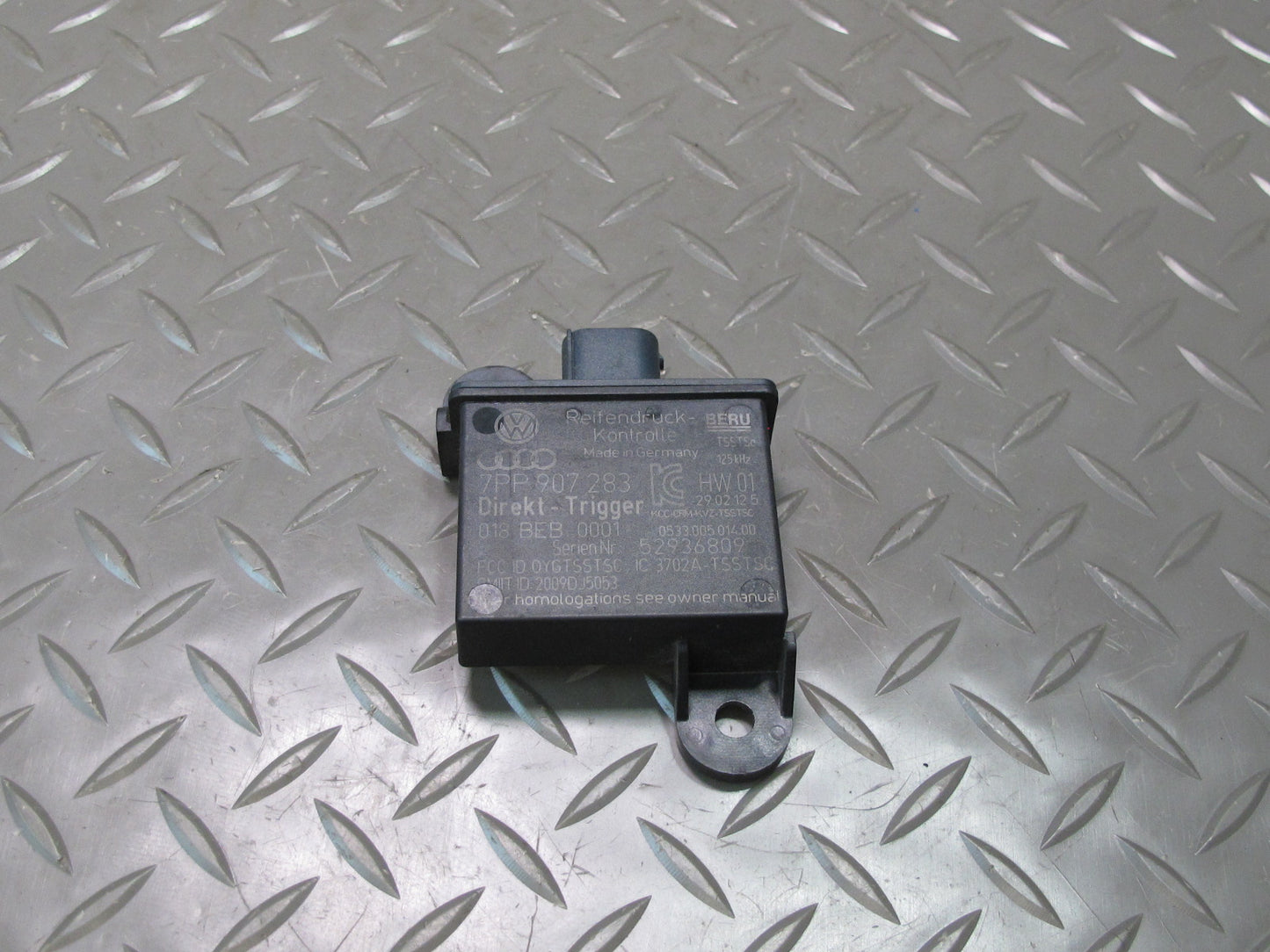 2011-2014 Porsche Cayenne 958 TPMS Tire Pressure Sensor Module Unit Set