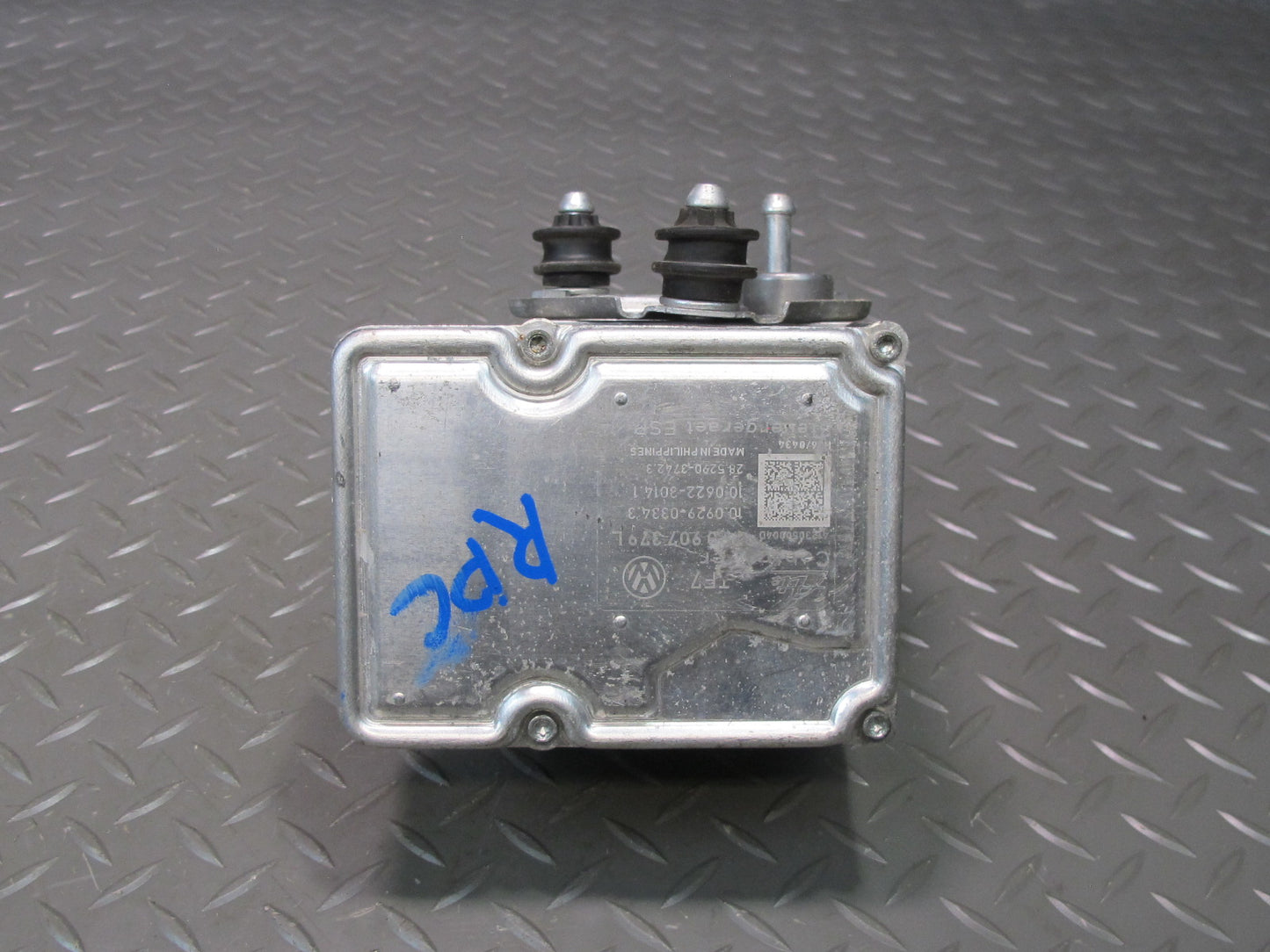 2011-2014 Porsche Cayenne 958 Anti Lock Brake ABS Pump Module 7P5614517A