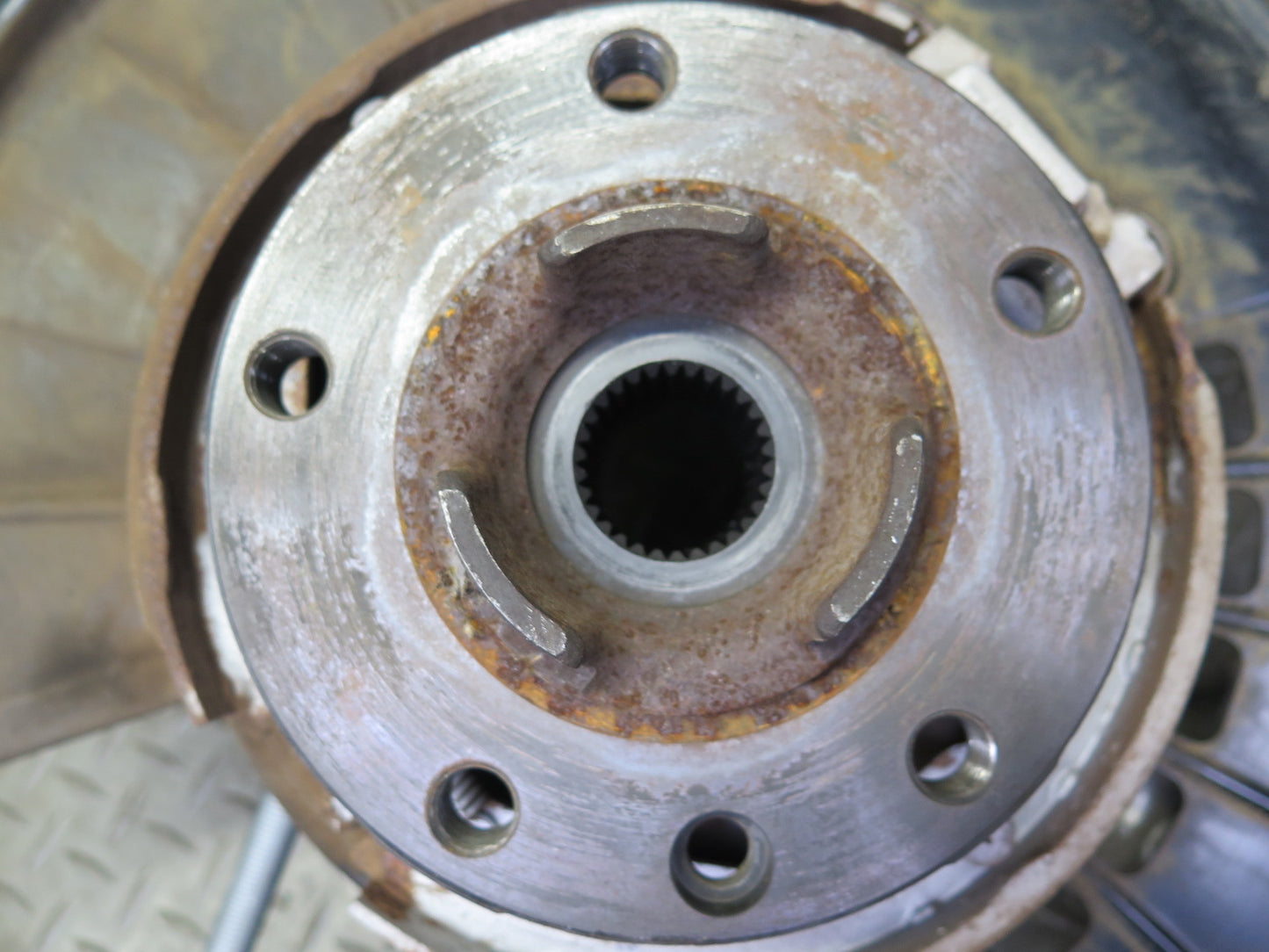 2011-2018 Porsche Cayenne 958 AWD Rear Right Spindle Knuckle Wheel Hub Bearing