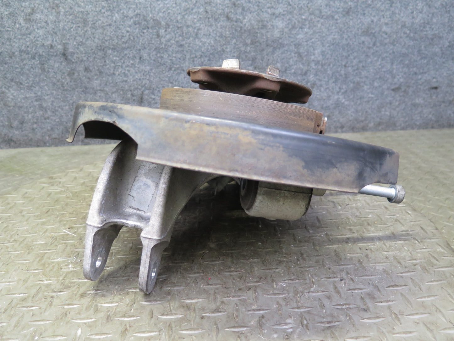 2011-2018 Porsche Cayenne 958 AWD Rear Right Spindle Knuckle Wheel Hub Bearing