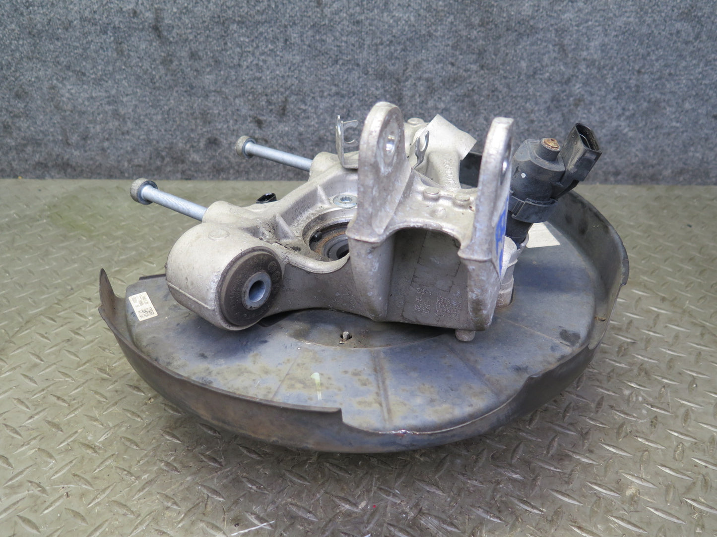 2011-2018 Porsche Cayenne 958 AWD Rear Right Spindle Knuckle Wheel Hub Bearing