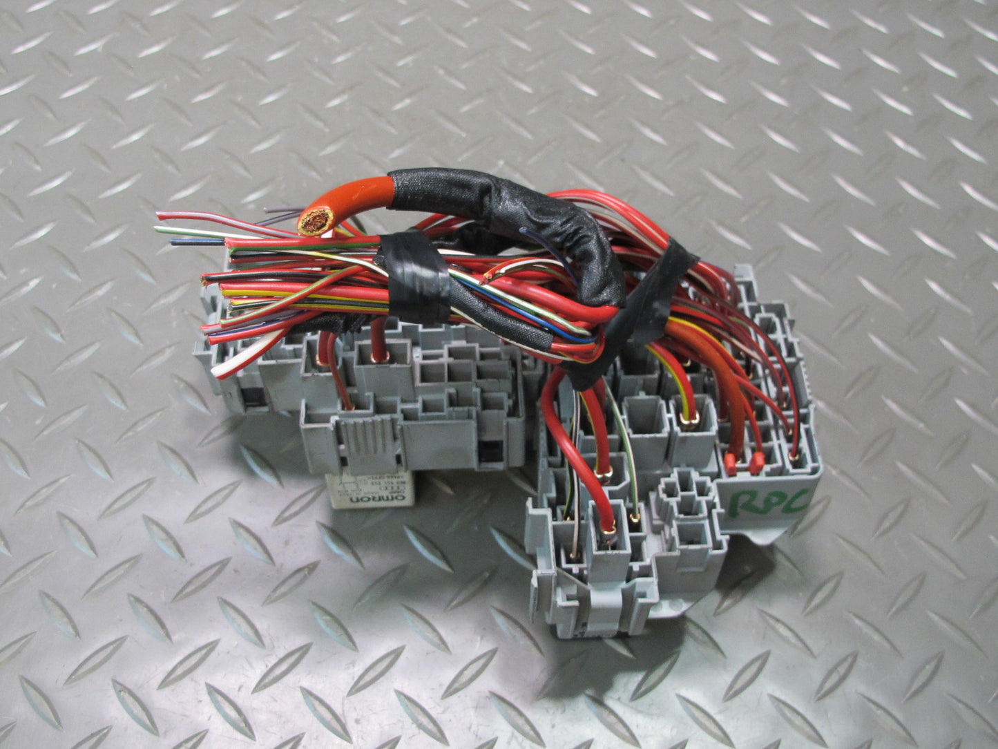 2011-2018 Porsche Cayenne 958 Fuse Relay Box Module