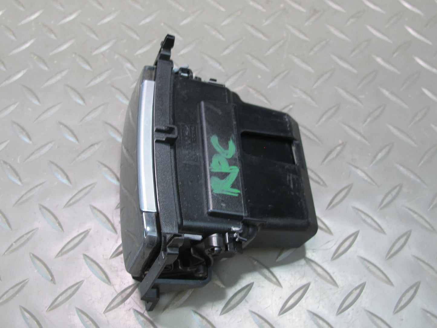 2011-2018 Porsche Cayenne 958 Front Center Console Storage Ash Tray Insert