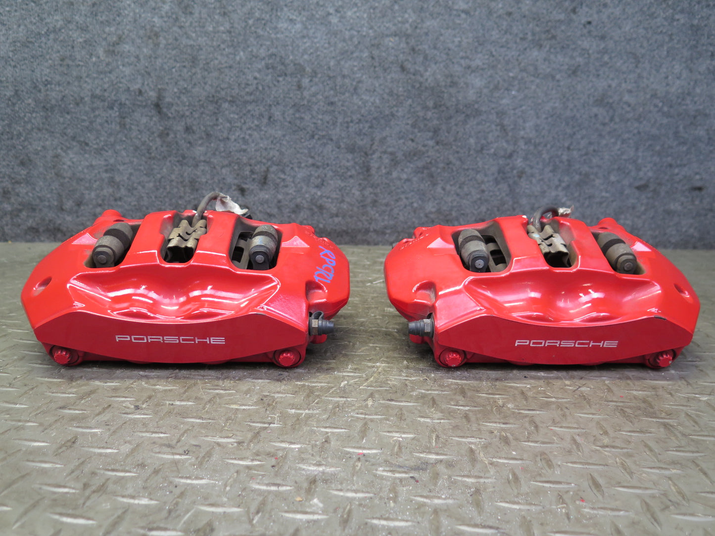 2011-2018 Porsche Cayenne 958 4.8L AWD 19" Rear Brembo Brake Caliper Set of 2