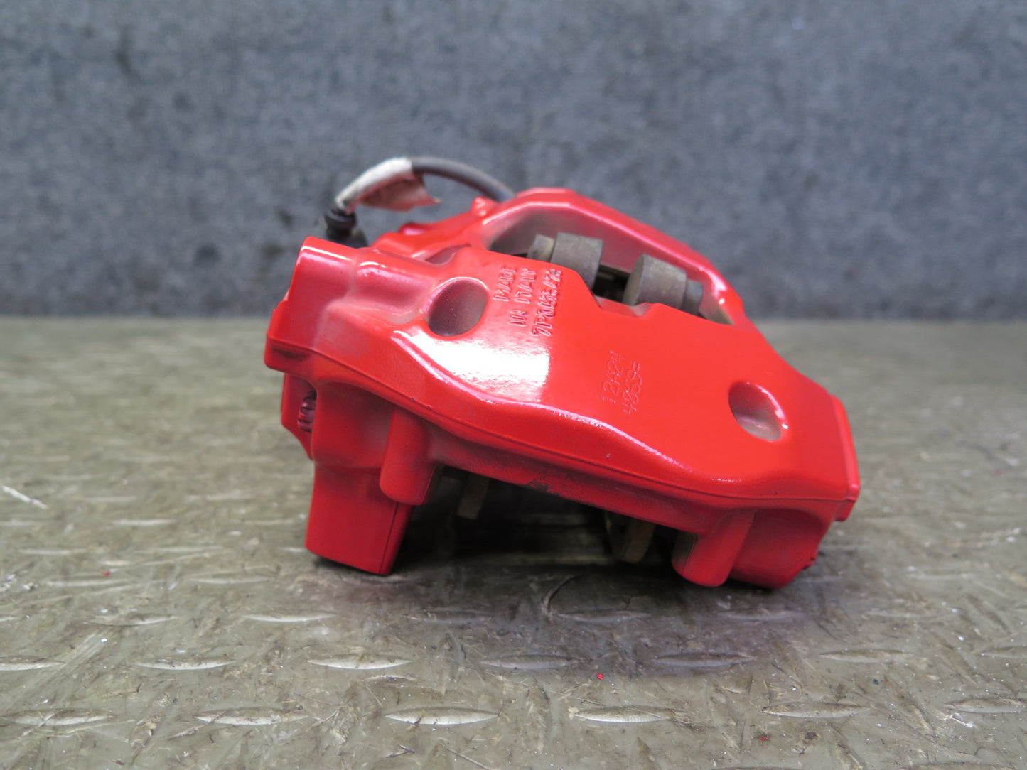 2011-2018 Porsche Cayenne 958 4.8L AWD 19" Rear Brembo Brake Caliper Set of 2