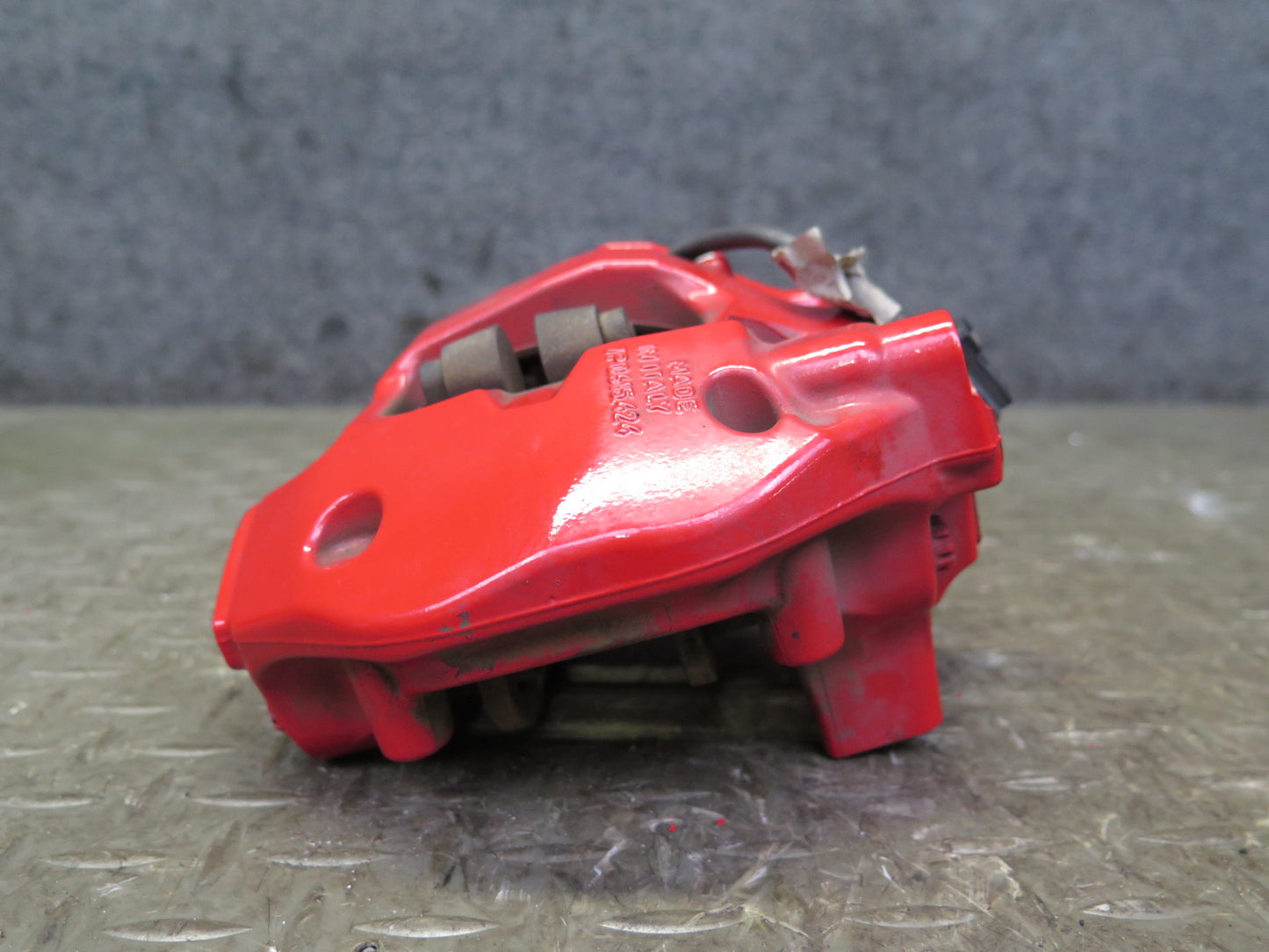 2011-2018 Porsche Cayenne 958 4.8L AWD 19" Rear Brembo Brake Caliper Set of 2