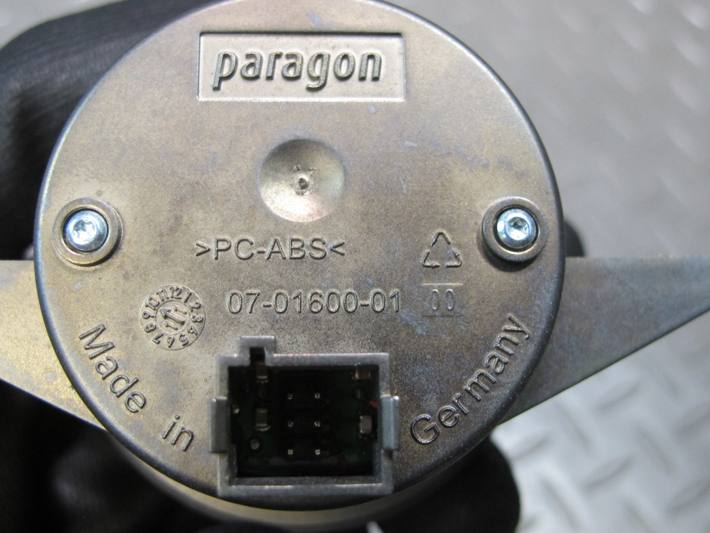 2011-2014 Porsche Cayenne 958 Center Dashboard Chrono Clock 7P5919203A