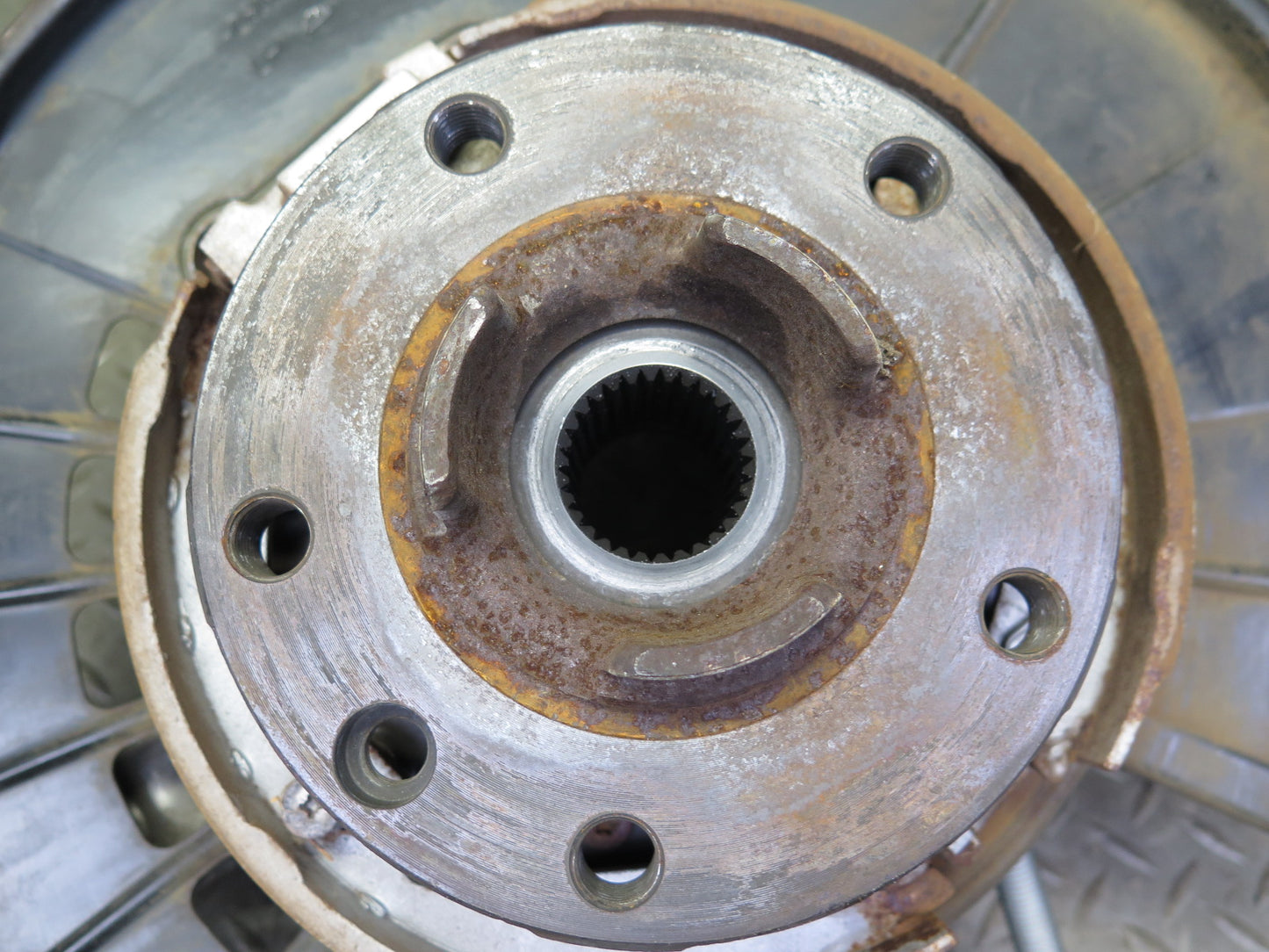 2011-2018 Porsche Cayenne 958 AWD Rear Left Spindle Knuckle Wheel Hub Bearing