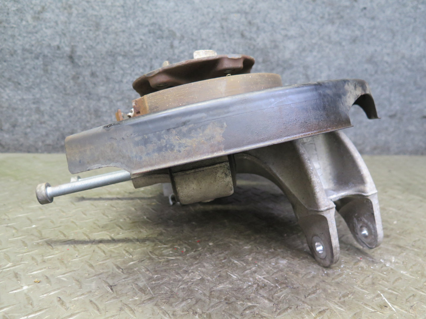 2011-2018 Porsche Cayenne 958 AWD Rear Left Spindle Knuckle Wheel Hub Bearing