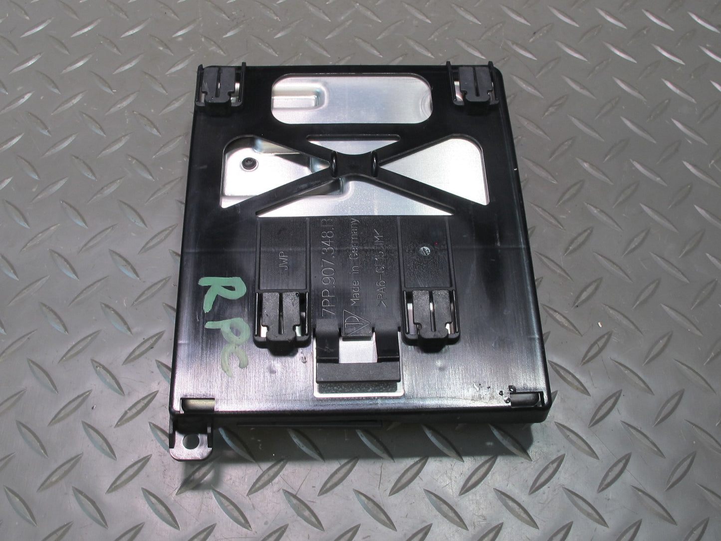 2012 Porsche Cayenne 958 Body Control Module BCM Unit 7PP907064EG