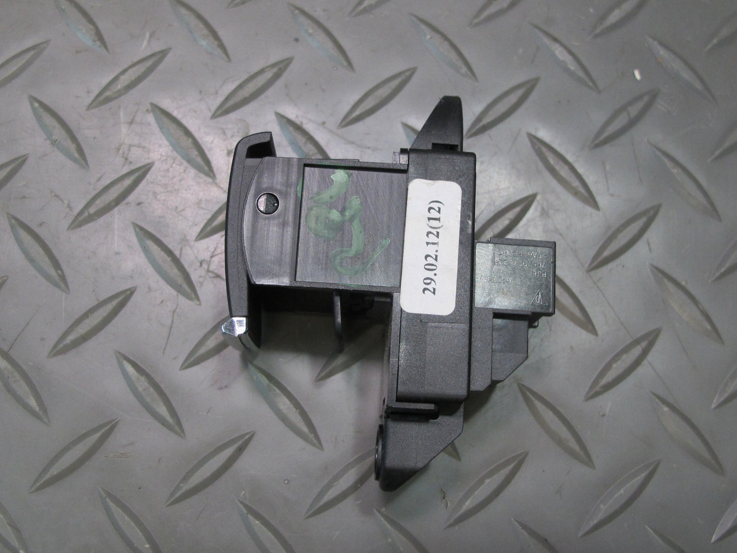 2011-2018 Porsche Cayenne 958 Park Parking Break Control Switch