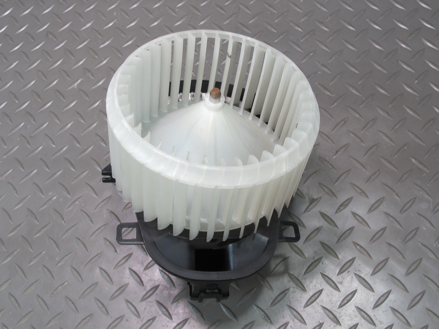 2011-2018 Porsche Cayenne 958 A/C Heater Climate Blower Motor Fan