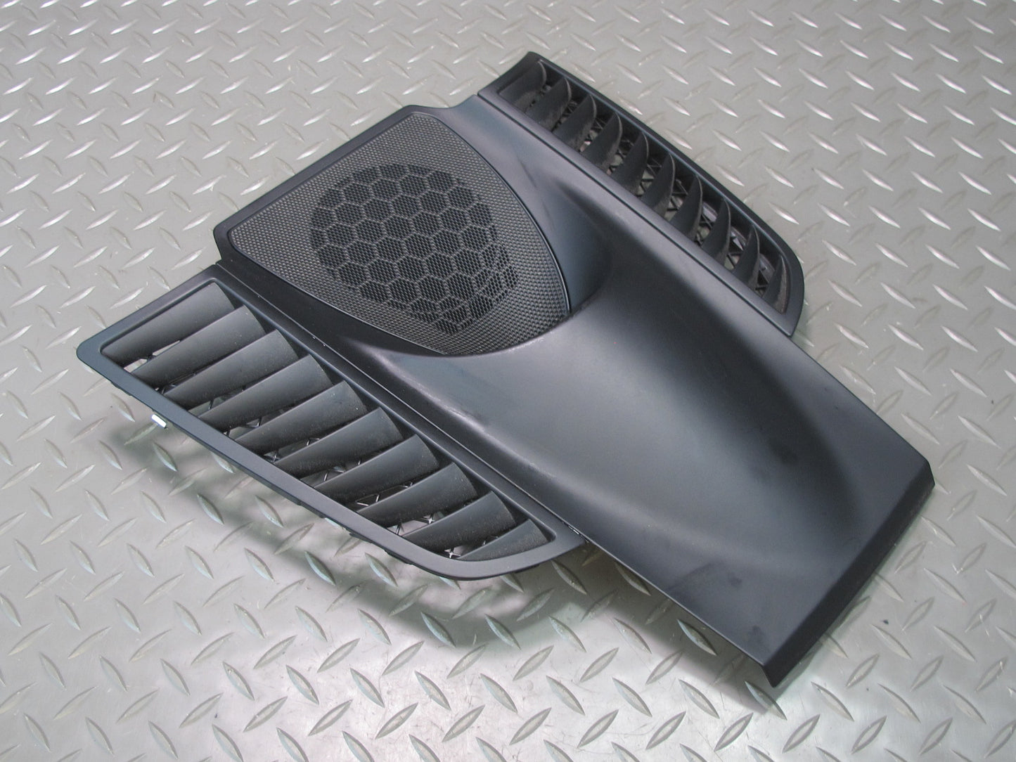 2011-2018 Porsche Cayenne 958 Front Dashboard Center Speaker Grille Trim Cover