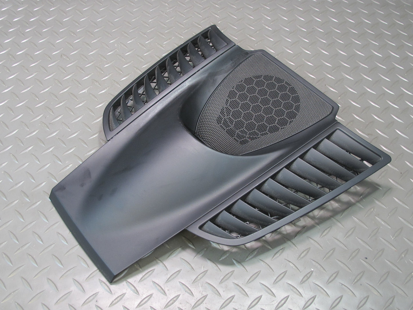 2011-2018 Porsche Cayenne 958 Front Dashboard Center Speaker Grille Trim Cover