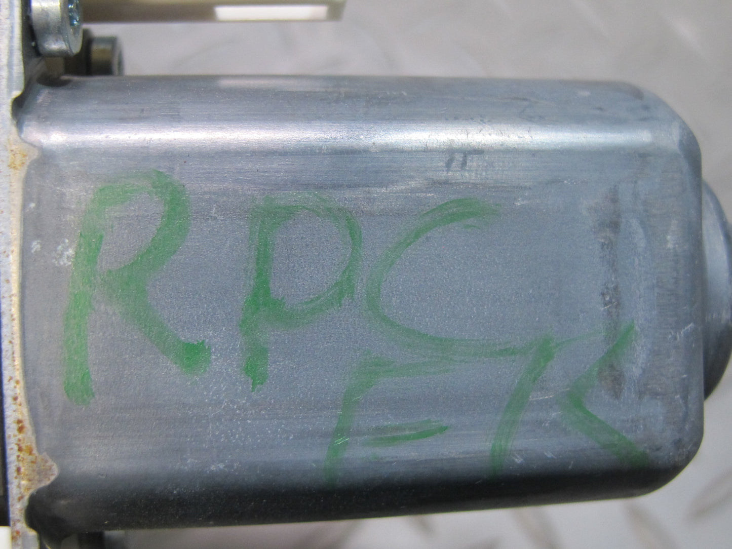 2011-2018 Porsche Cayenne 958 Front Right Pass Side Window Regulator Motor