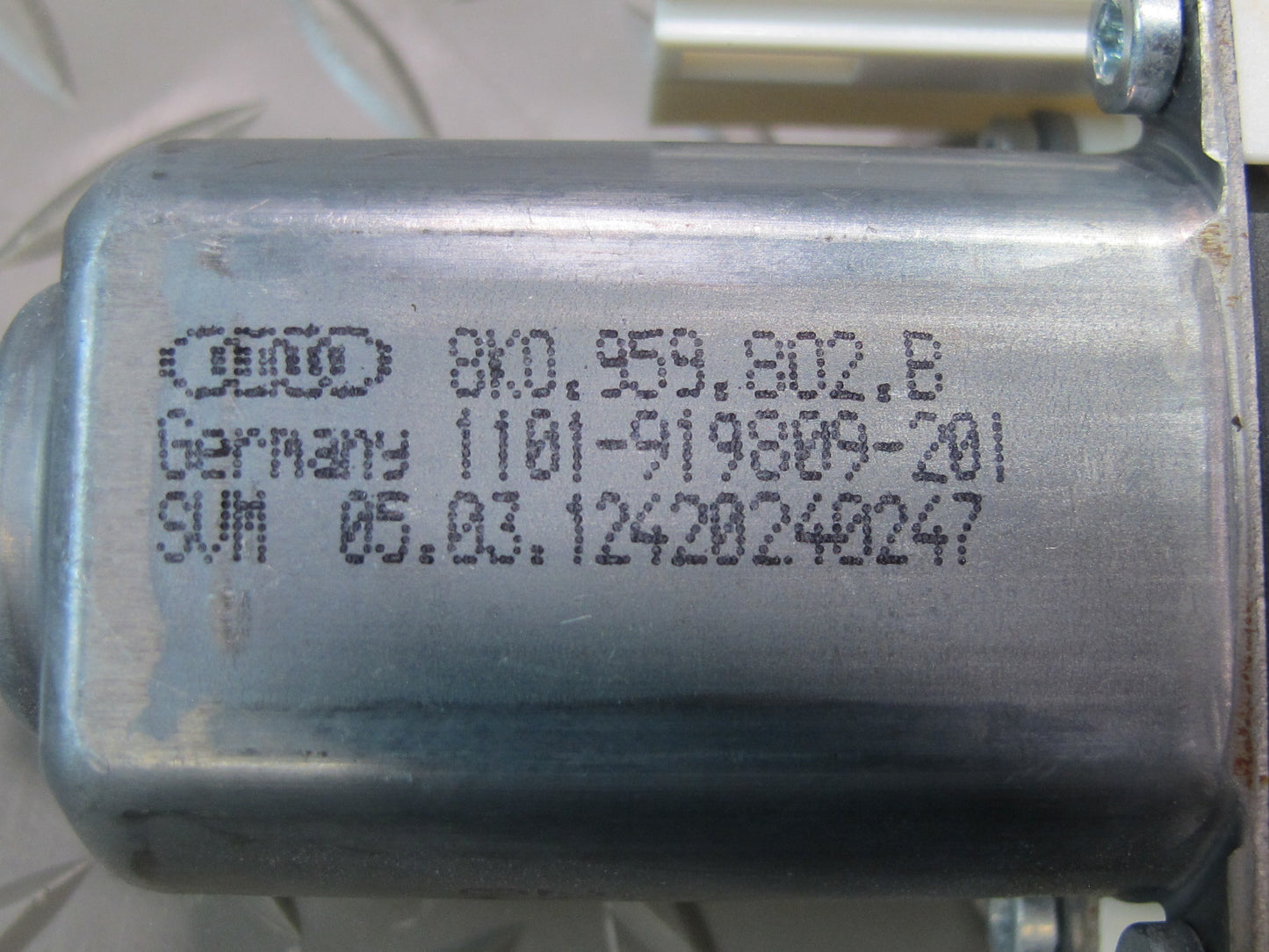 2011-2018 Porsche Cayenne 958 Front Right Pass Side Window Regulator Motor