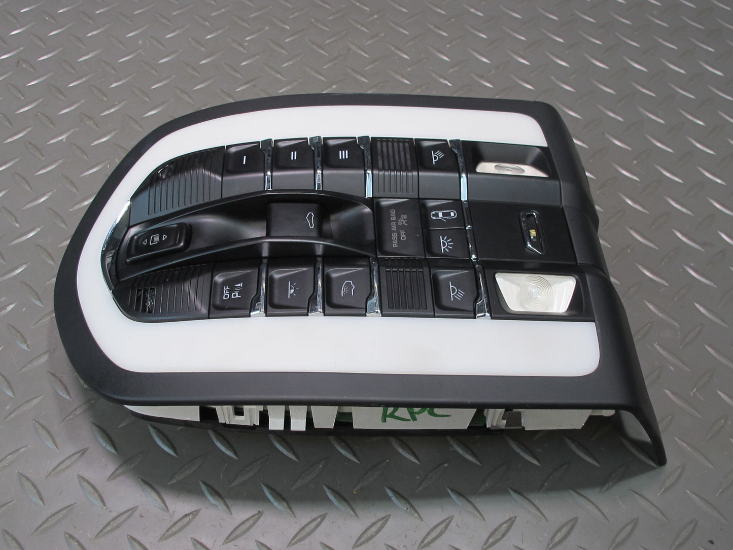 2011-2014 Porsche Cayenne 958 Center Console Upper Overhead Dome Light Lamp