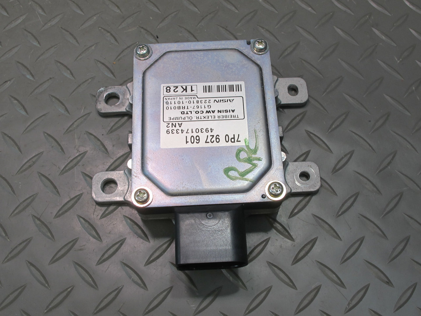 2011-2014 Porsche Cayenne 958 Oil Pump Control Module Unit 7P0927601