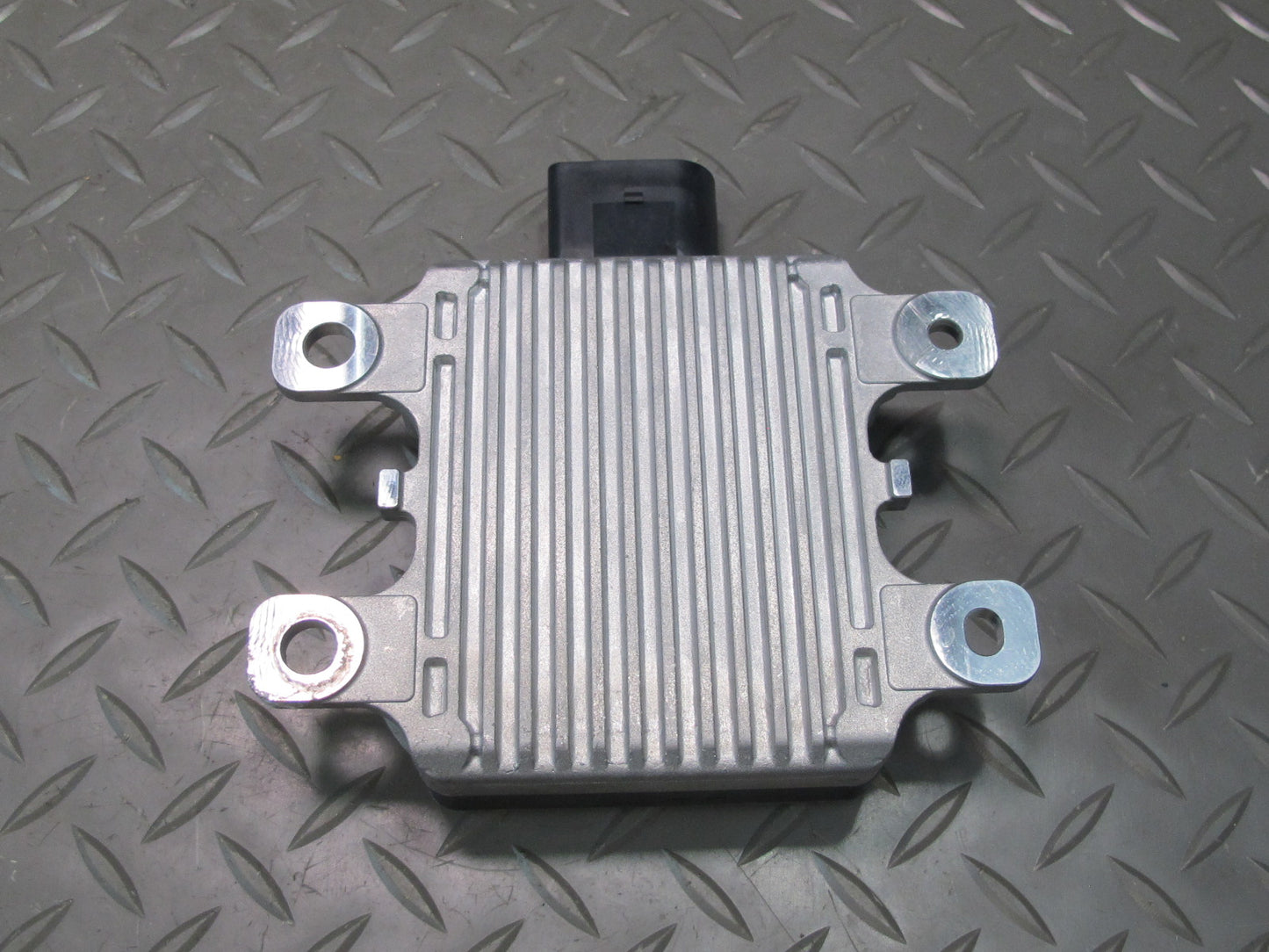 2011-2014 Porsche Cayenne 958 Oil Pump Control Module Unit 7P0927601