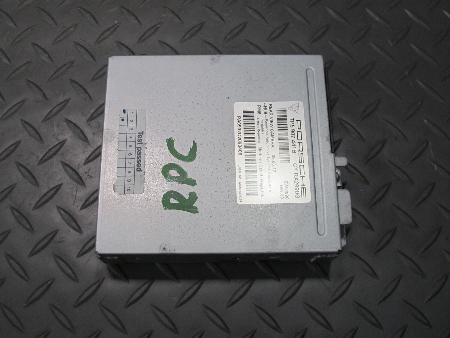 2011-2014 Porsche Cayenne 958 Rear View Backup Camera Control Module Unit