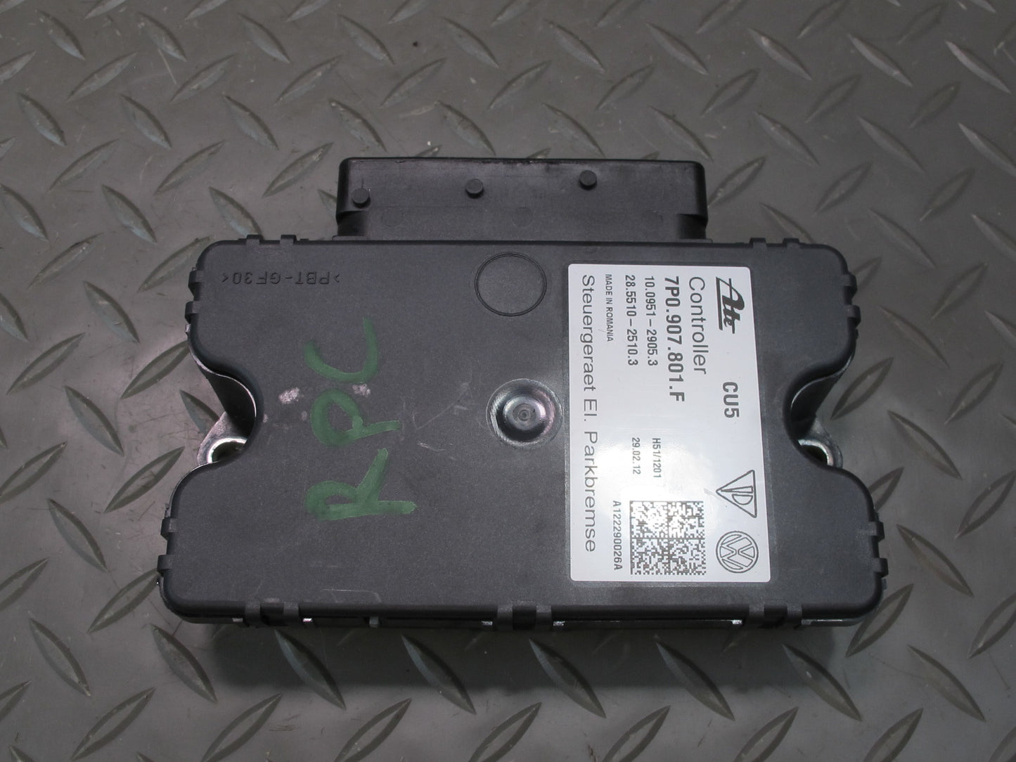 2011-2014 Porsche Cayenne 958 Electric Parking Brake Computer Control Module