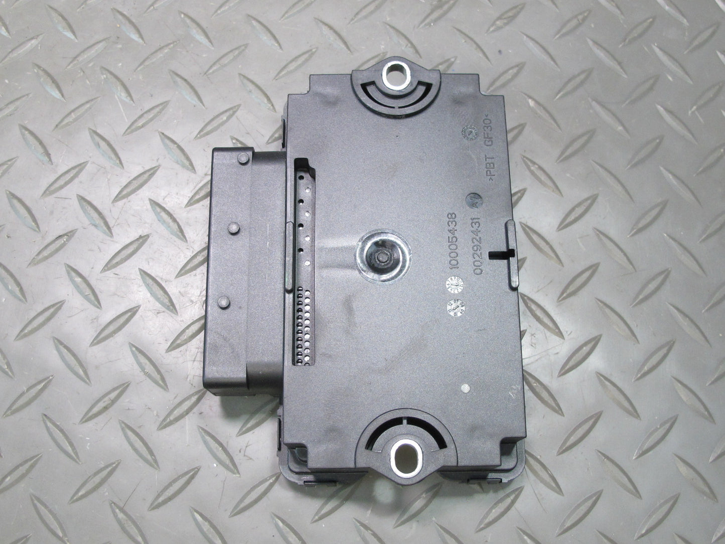 2011-2014 Porsche Cayenne 958 Electric Parking Brake Computer Control Module