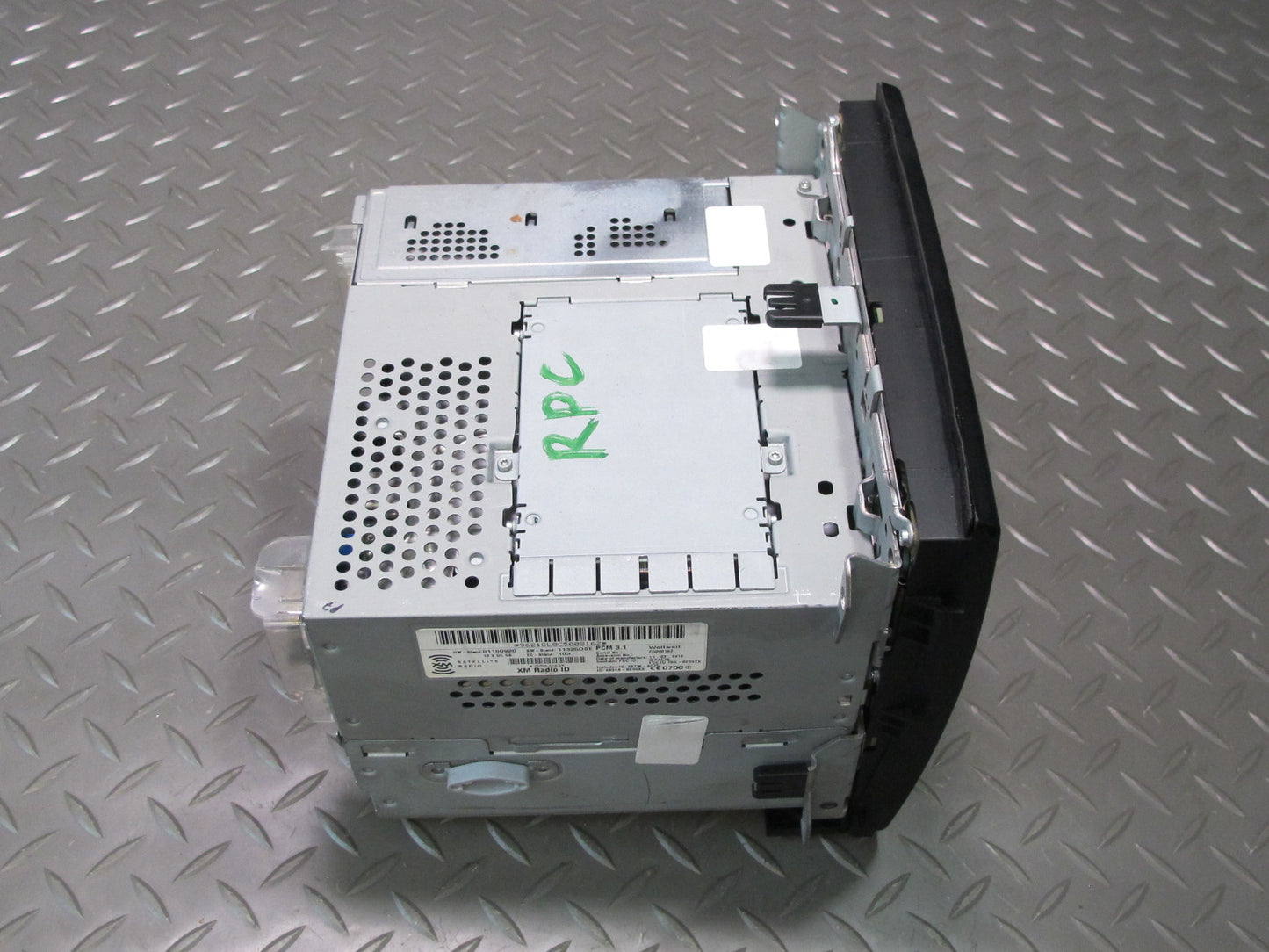 2012 Porsche Cayenne 958 CD Radio Receiver Navi Display Screen Monitor