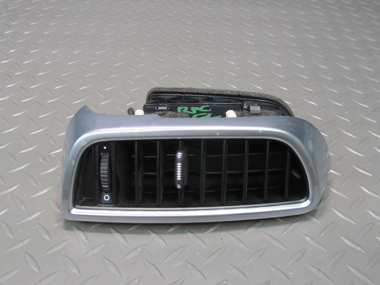 2011-2018 Porsche Cayenne 958 Dash Front Left A/C Air Vent Grille 7P5819727A