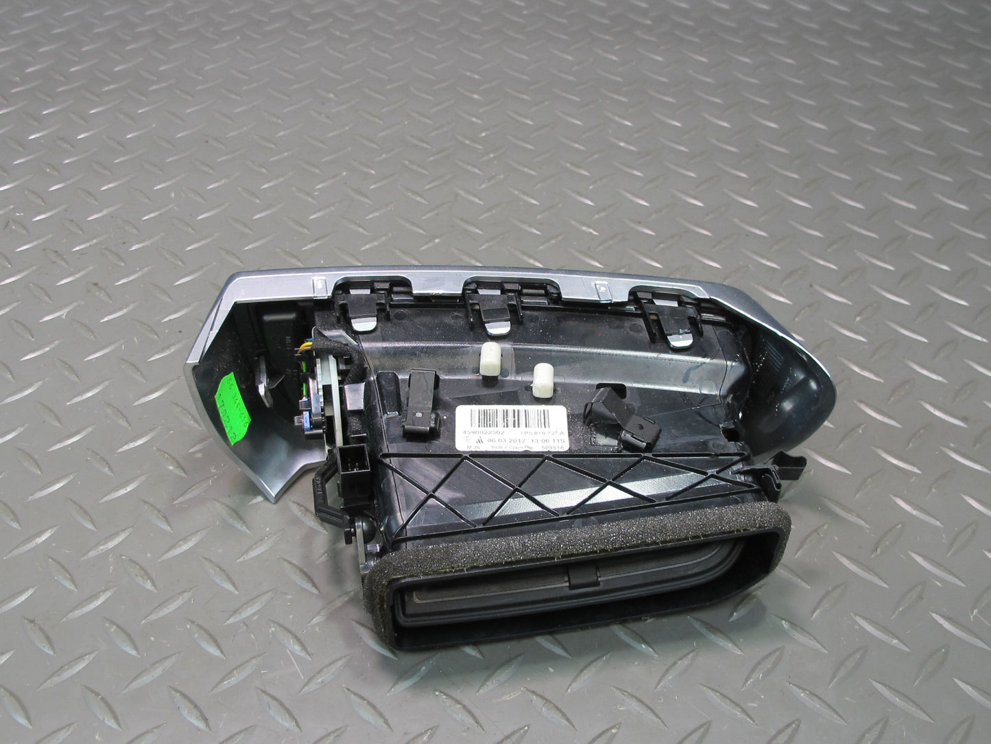 2011-2018 Porsche Cayenne 958 Dash Front Left A/C Air Vent Grille 7P5819727A