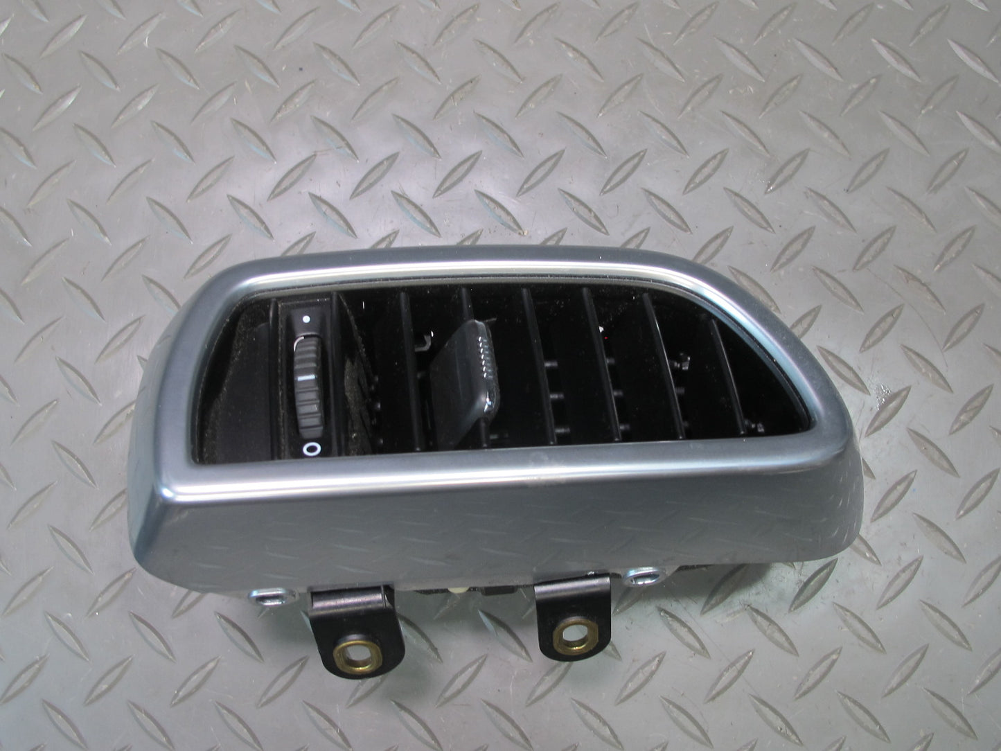 2011-2018 Porsche Cayenne 958 Dash Front Right A/C Air Vent Grille 7P5819704A