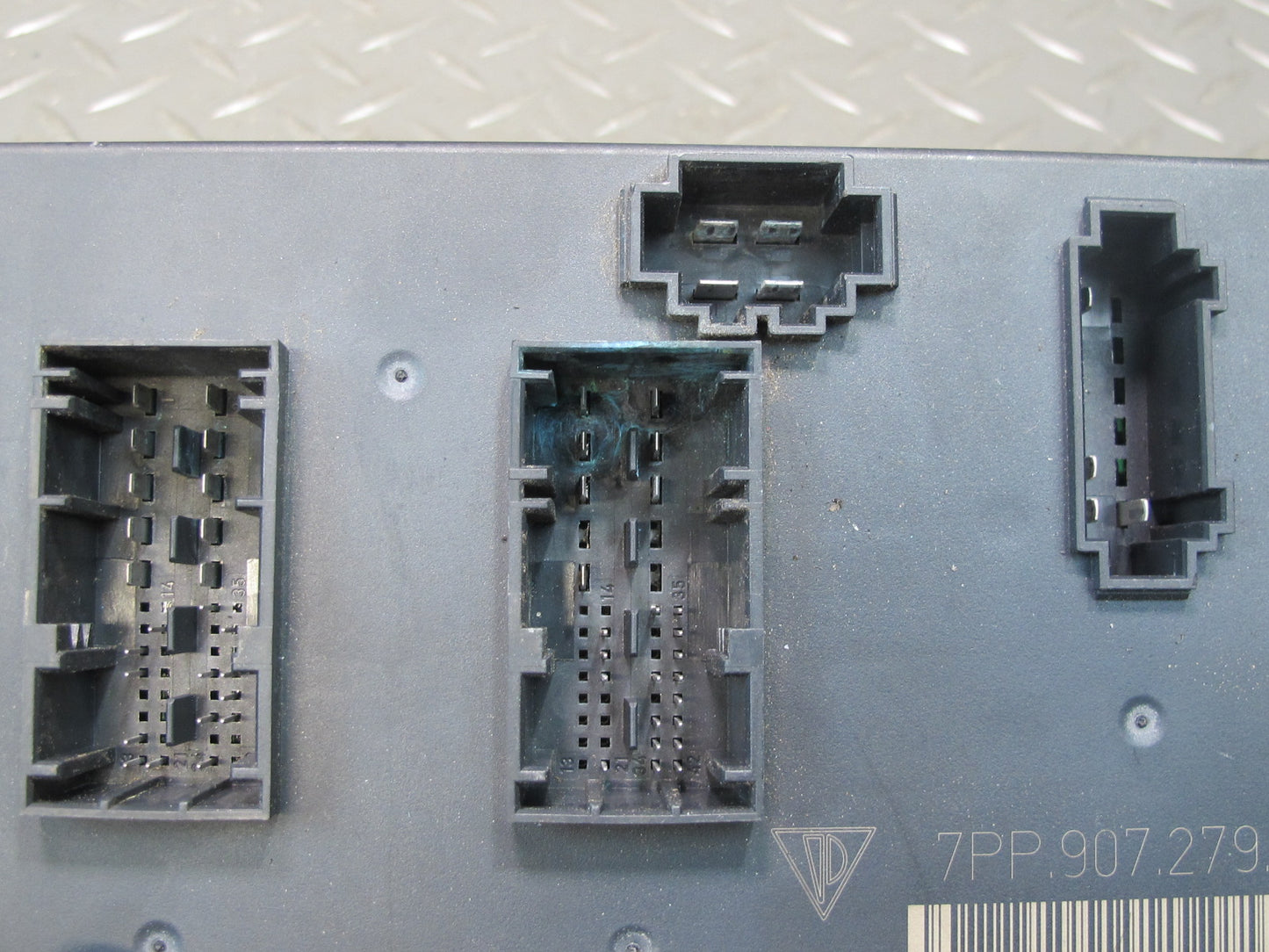 2012 Porsche Cayenne 958 Body Control Module BCM Unit 7PP907279AD