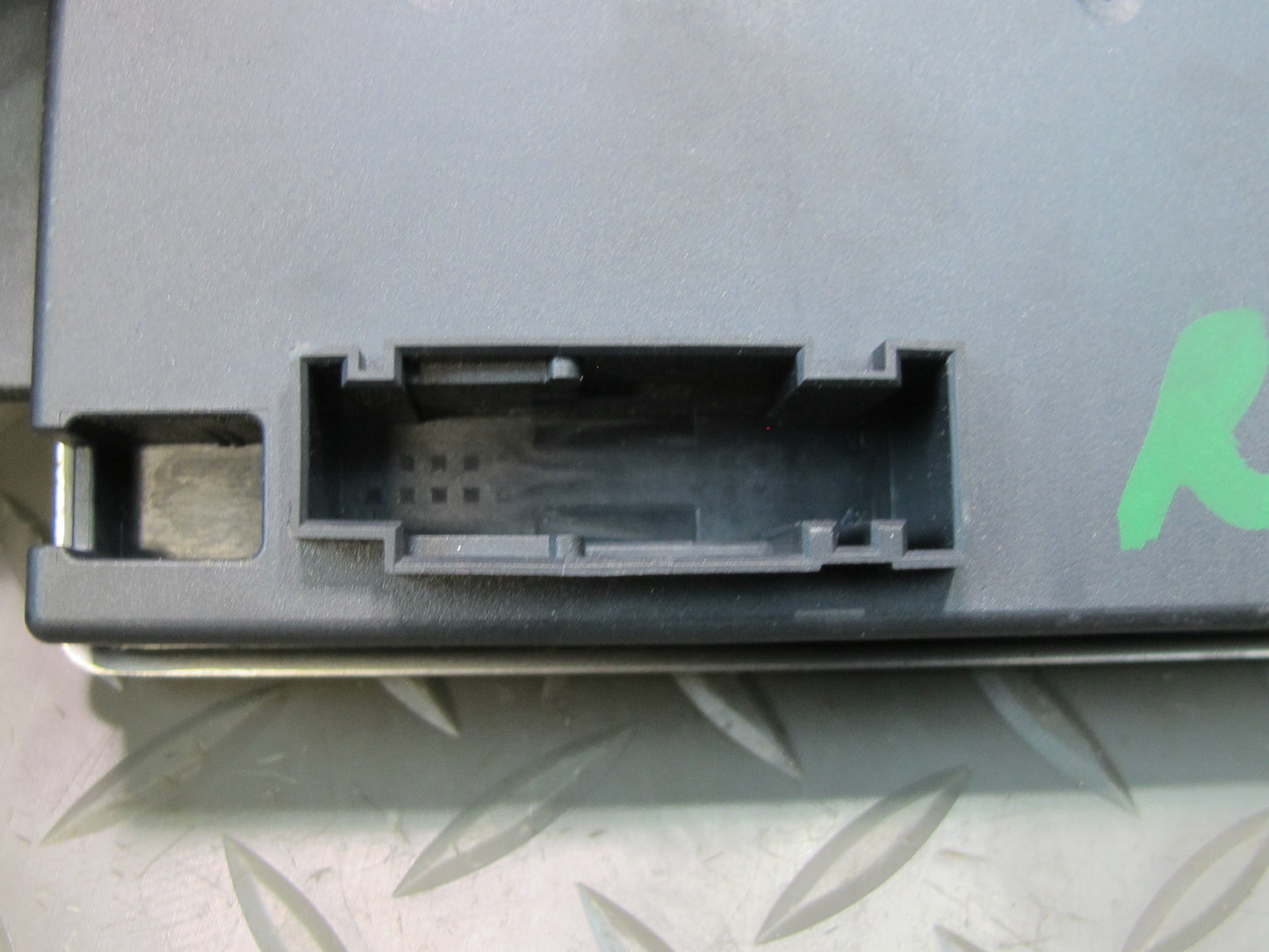 2012 Porsche Cayenne 958 Body Control Module BCM Unit 7PP907279AD