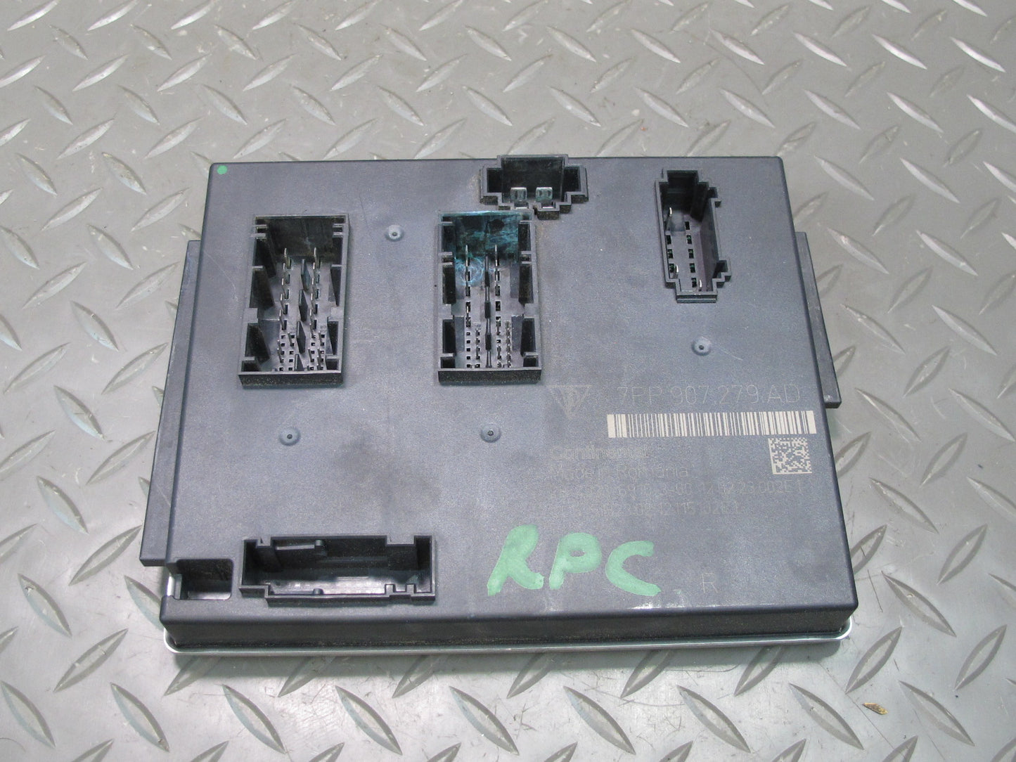 2012 Porsche Cayenne 958 Body Control Module BCM Unit 7PP907279AD