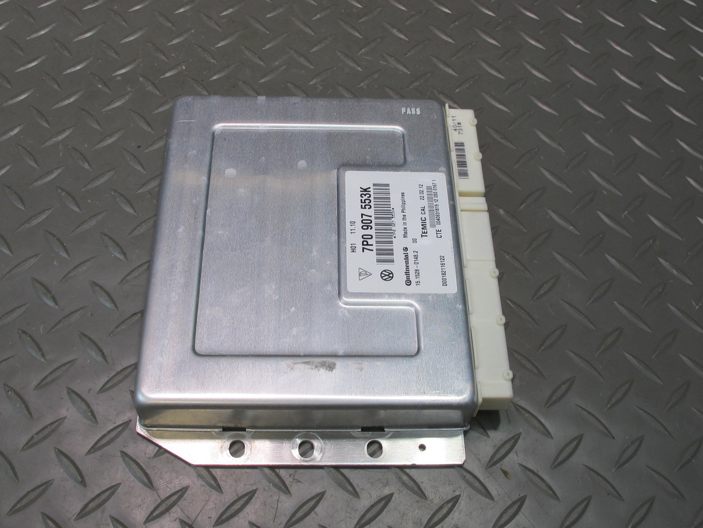 2011-2014 Porsche Cayenne 958 Air Suspension Control Module Unit 7P0907553K