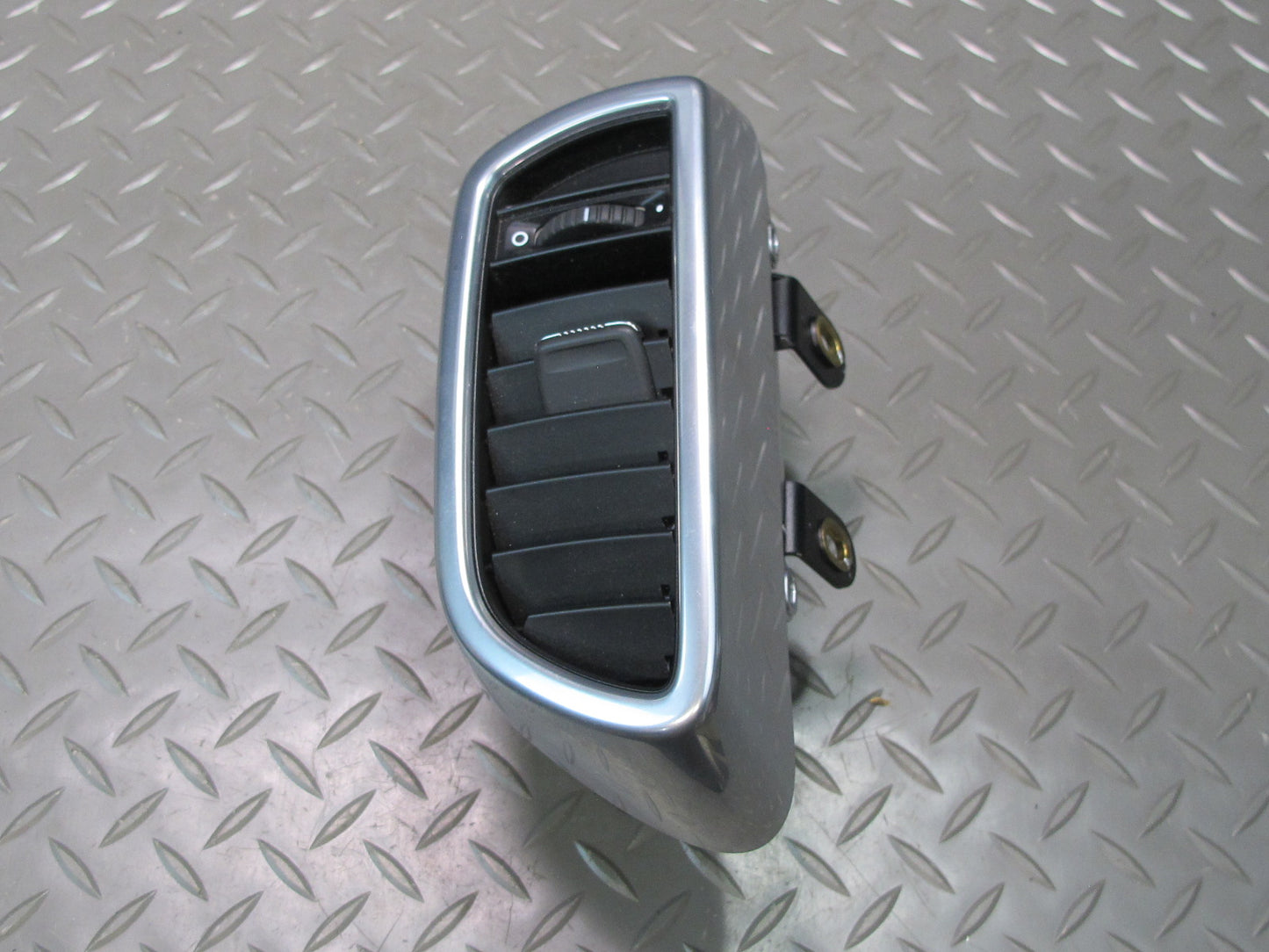 2011-2018 Porsche Cayenne 958 Dash Front Left A/C Air Vent Grille 7P5819703A