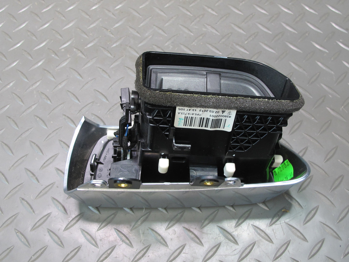 2011-2018 Porsche Cayenne 958 Dash Front Left A/C Air Vent Grille 7P5819703A