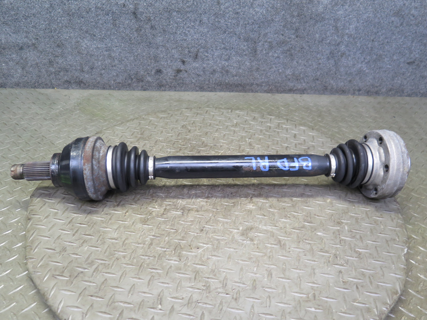 2006-2010 BMW E60 M5 Rear Left or Right Suspension Axle Shaft 2282668 OEM