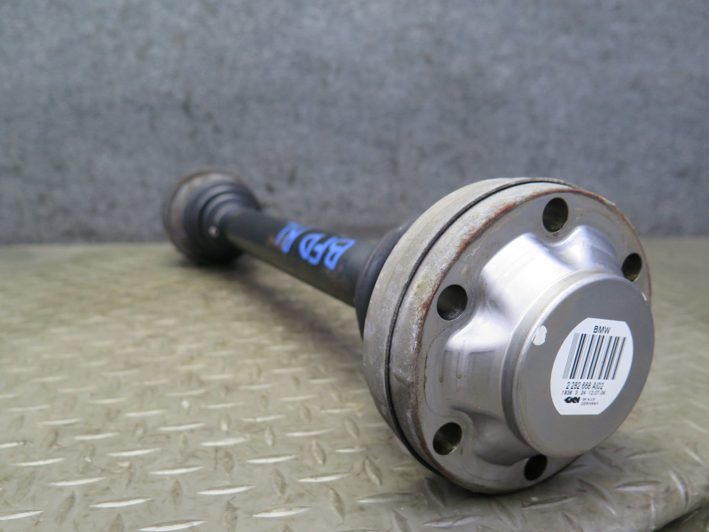 2006-2010 BMW E60 M5 Rear Left or Right Suspension Axle Shaft 2282668 OEM