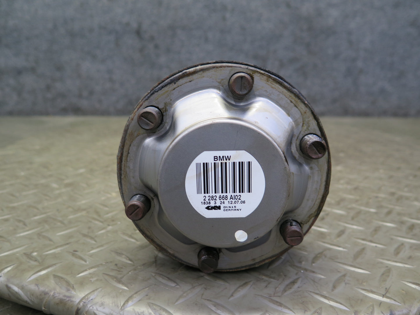 2006-2010 BMW E60 M5 Rear Left or Right Suspension Axle Shaft 2282668 OEM